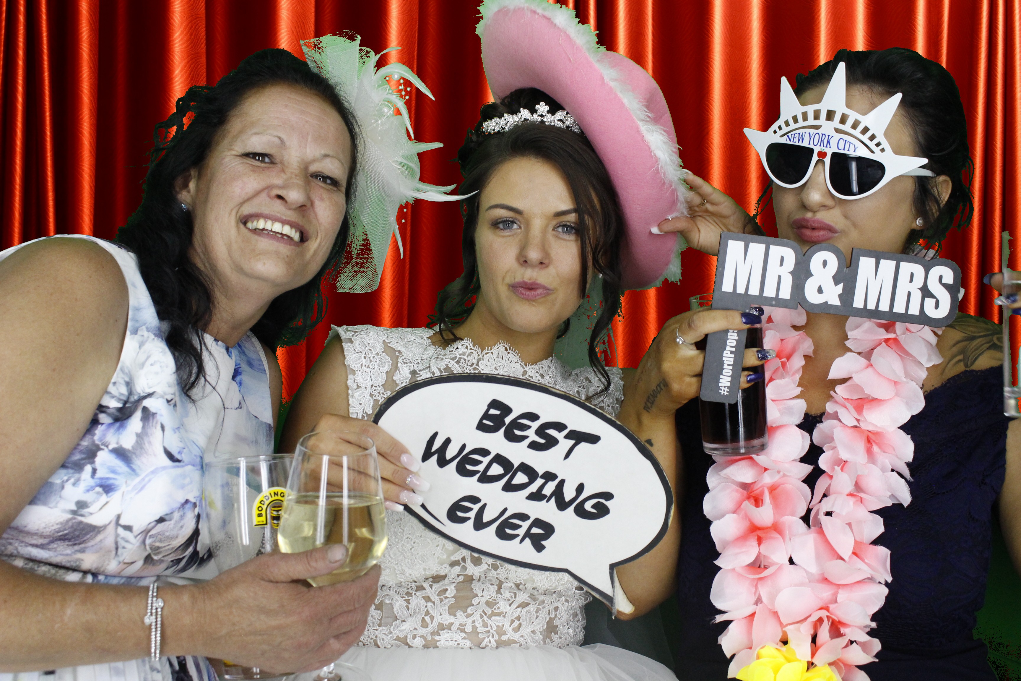 Stephanie & Martins Wedding | View more photos from the event at gallery.myphotoboothexperience.co.uk/u/MyPhotoBoothExperienceLtd/Stephanie-Martins-Wedding